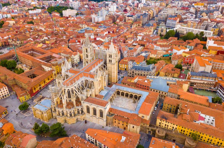 León: tapas, história e encanto do norte - León