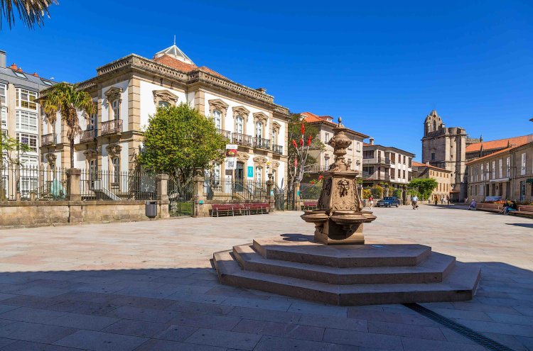 Villagarcía de Arosa : ancien palais galicien - Pontevedra