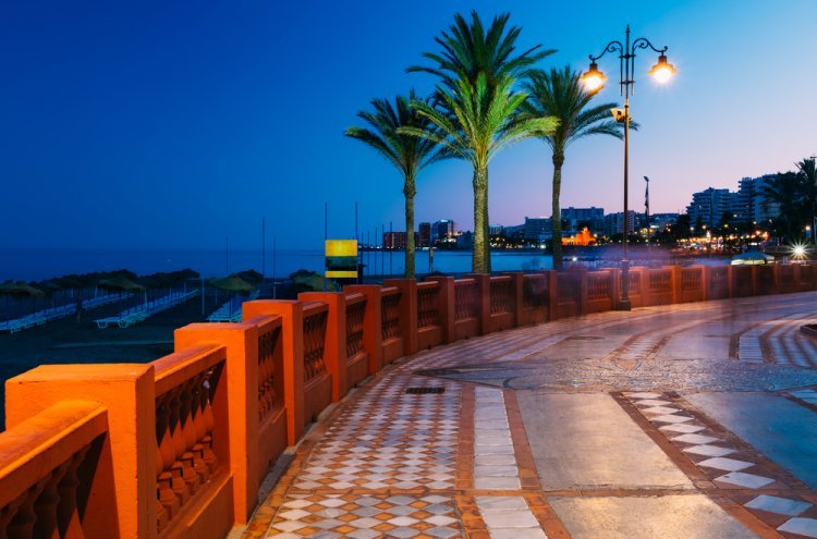 Benalmádena Adults-Only: sol, conforto e felicidade costeira - Benalmádena