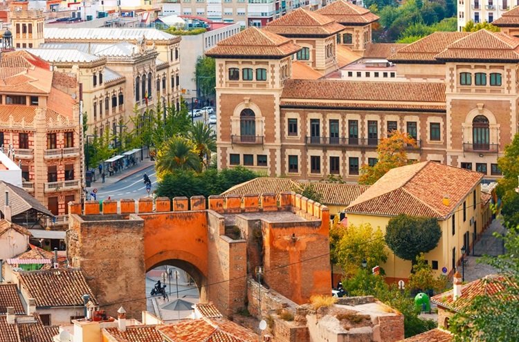 Relaxe com estilo perto de Granada: spa, jardins e cultura - Granada