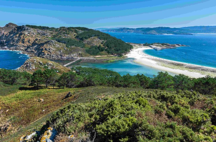 Experience the seaside charm of O Grove Galicia - Rías Baixas