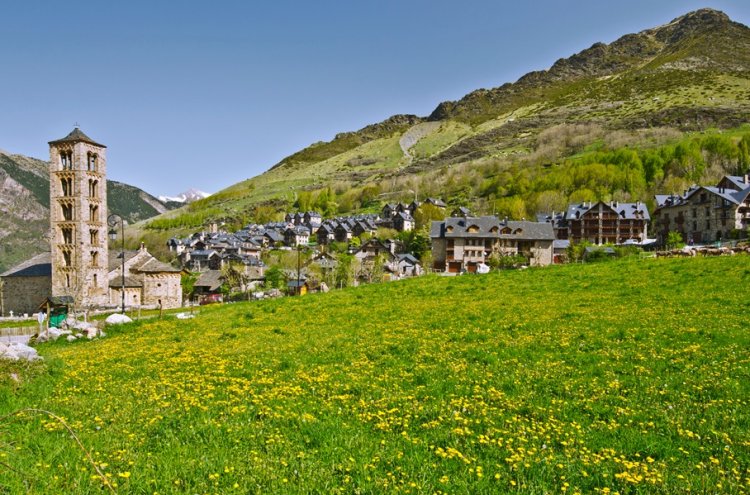 Dias lentos na montanha: relaxe no Pla de la Ermita Lleida - Boi Taull