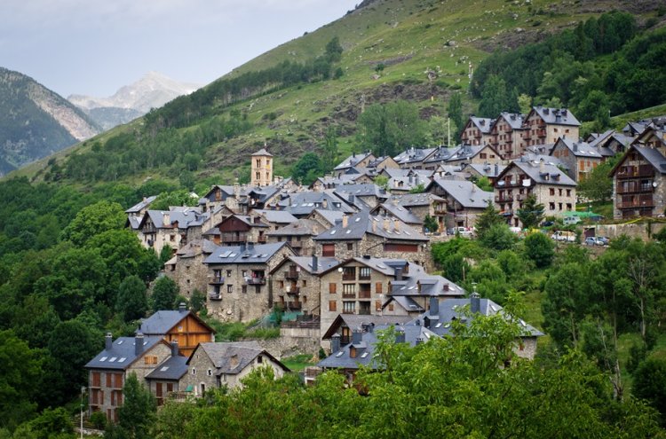 Dias lentos na montanha: relaxe no Pla de la Ermita Lleida - Boi Taull