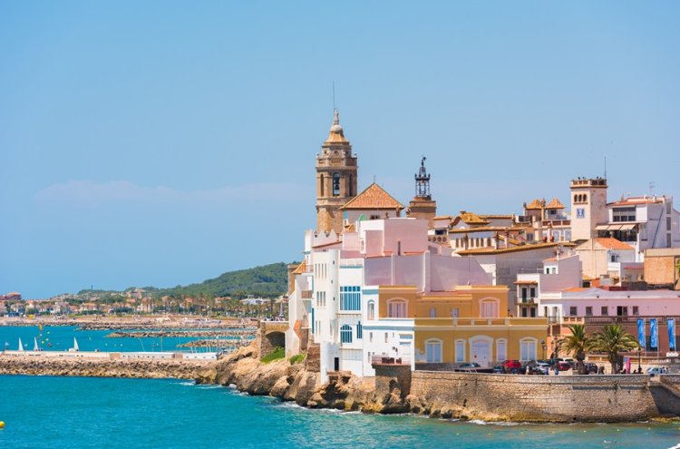 Sitges com Vista: Mar, Charme e Conforto - Sitges