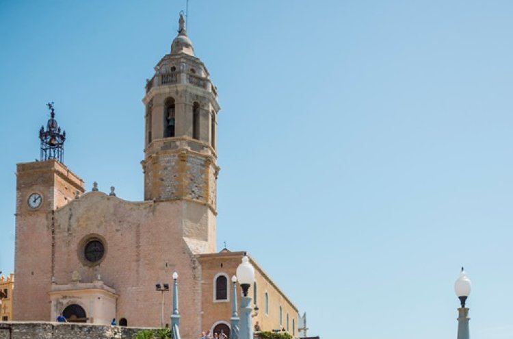 Sitges com Vista: Mar, Charme e Conforto - Sitges
