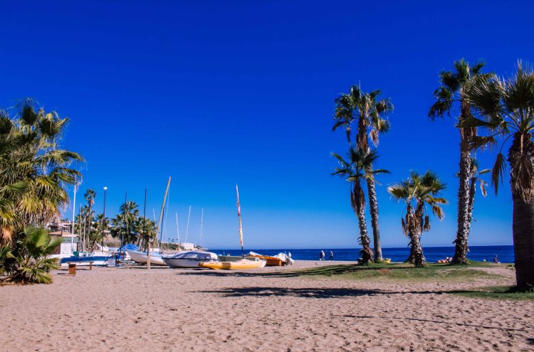 La Cala de Mijas: your perfect beach break on the sunny Costa del Sol - Cala de Mijas