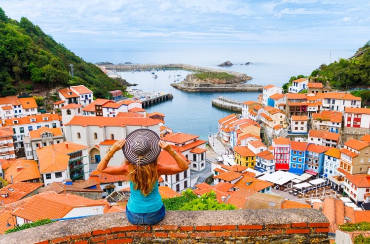 Asturien: Cudillero, Fischerdorf wie im Bilderbuch
