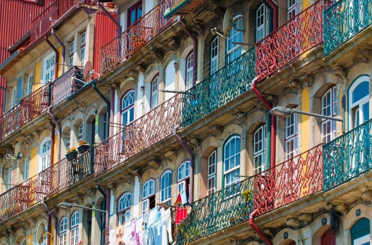 Porto Getaway with a Cruise and Winery Visit - Oporto