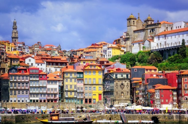 Porto Getaway with a Cruise and Winery Visit - Oporto