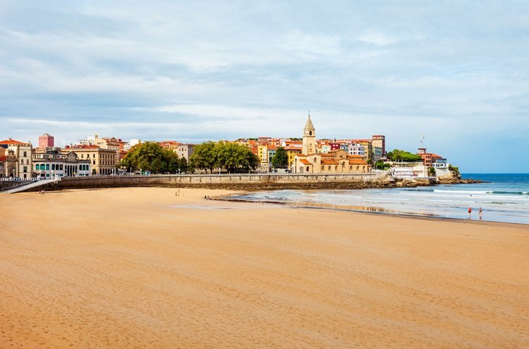 Stadt, Meer & Sidra: Entdecken Sie Gijón von einem gut gelegenen Hotel aus - Gijón