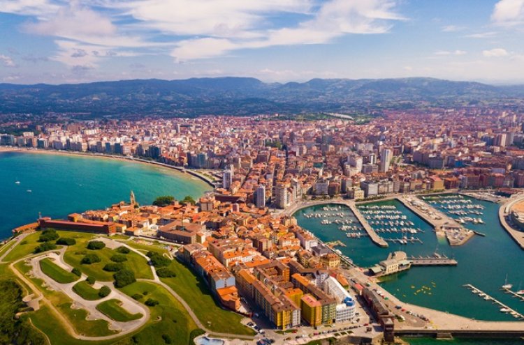 Stadt, Meer & Sidra: Entdecken Sie Gijón von einem gut gelegenen Hotel aus - Gijón