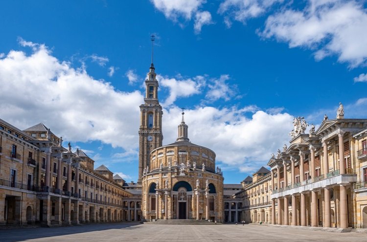 Stadt, Meer & Sidra: Entdecken Sie Gijón von einem gut gelegenen Hotel aus - Gijón