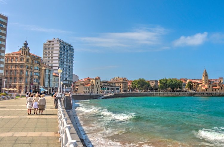 Stadt, Meer & Sidra: Entdecken Sie Gijón von einem gut gelegenen Hotel aus - Gijón