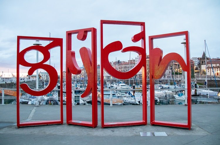 Stadt, Meer & Sidra: Entdecken Sie Gijón von einem gut gelegenen Hotel aus - Gijón