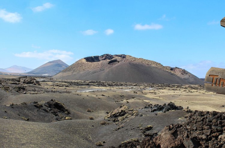 Enjoy Lanzarato at a 4-star hotel - Lanzarote