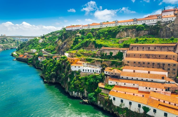Porto: vistas do Douro a bordo - Vila Nova de Gaia