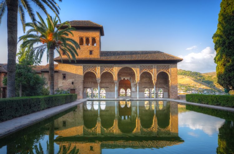 Relaxe com estilo perto de Granada: spa, jardins e cultura - Granada