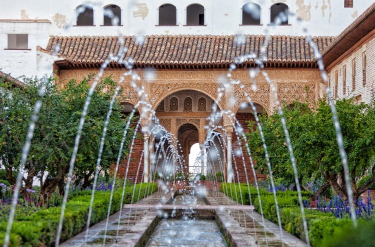Relaxe com estilo perto de Granada: spa, jardins e cultura - Granada