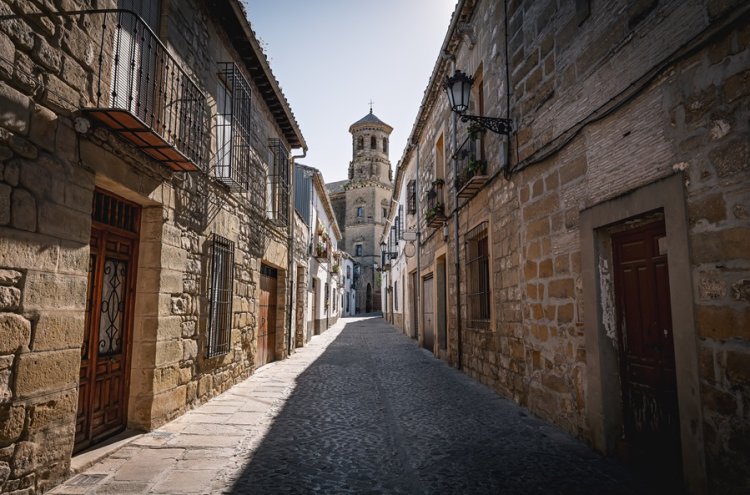 Un palais du XVe siècle doté d'un spa à Jaén - Jaén