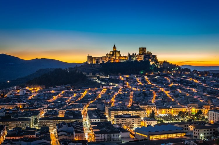 Un palais du XVe siècle doté d'un spa à Jaén - Jaén