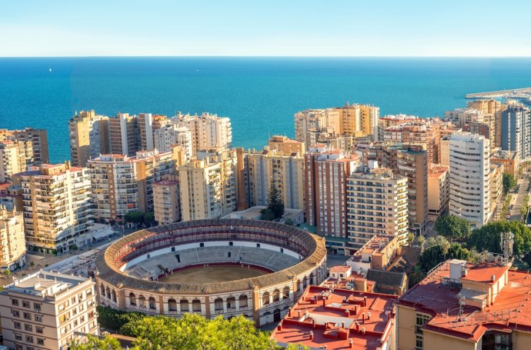 Acorde com vista para o Mediterrâneo: uma escapadinha de 4 estrelas em Rincón de la Victoria - Málaga