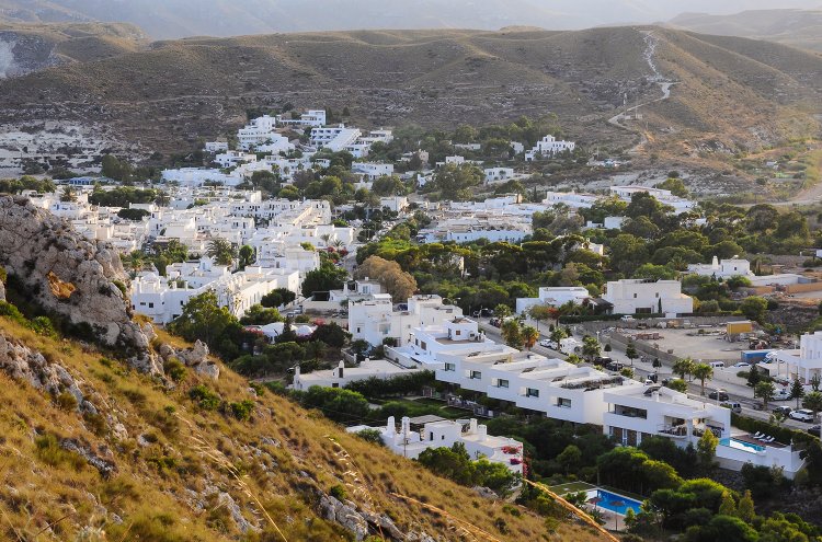 Summer in a 4* beachfront hotel in Cabo de Gata - Destination