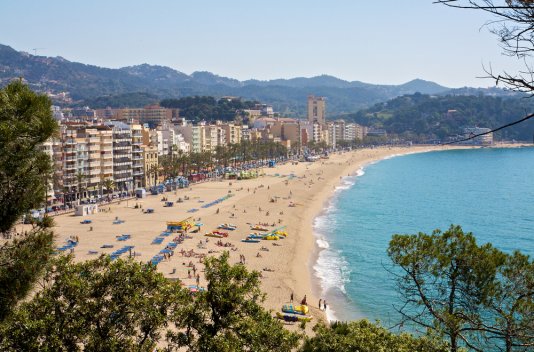 Beachfront Beauty: Experience the Magic of Lloret de Mar - Destination