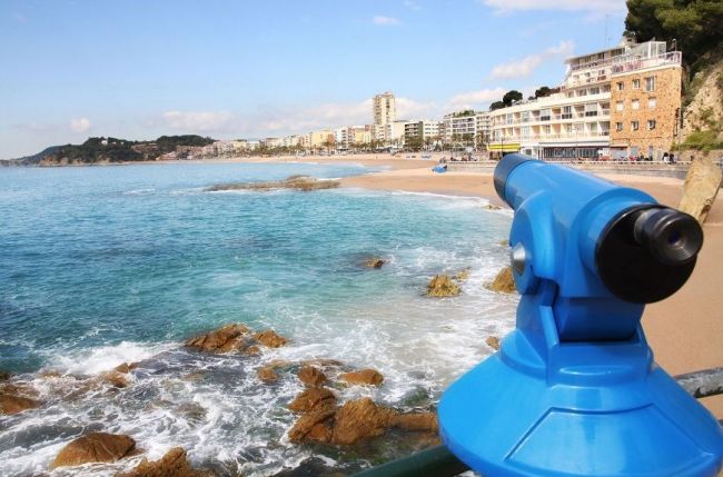 Beachfront Beauty: Experience the Magic of Lloret de Mar - Destination