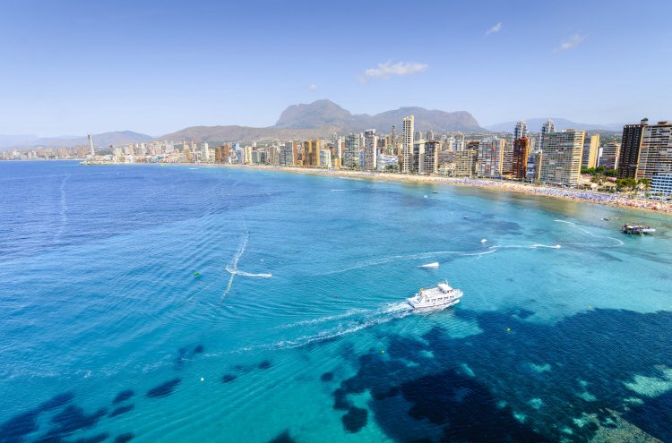 Splash into Savings with This Hotel Offer in Benidorm