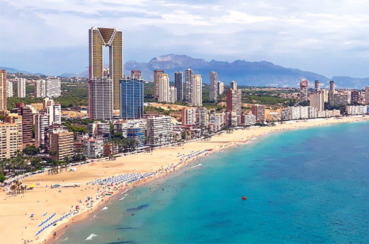 Splash into Savings with This Hotel Offer in Benidorm - Destination