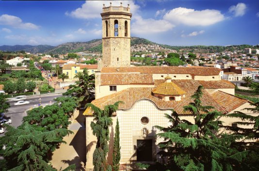 Embrace Relaxation: Experience Pure Bliss at a 4* Superior Hotel in Pineda de Mar - Destination