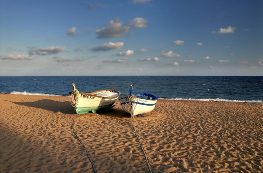 Embrace Relaxation: Experience Pure Bliss at a 4* Superior Hotel in Pineda de Mar - Destination