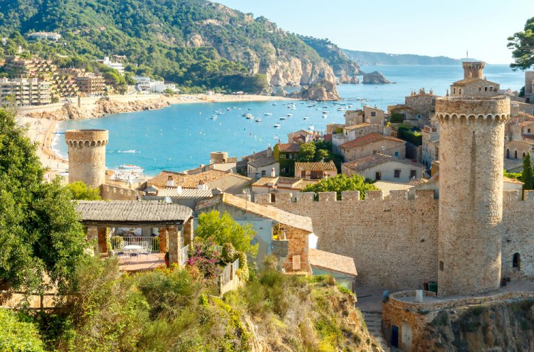 Hotel Tossamar in Costa Brava - 50% discount for Kids! - Destination