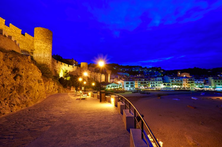 Hotel Tossamar in Costa Brava - 50% discount for Kids! - Destination
