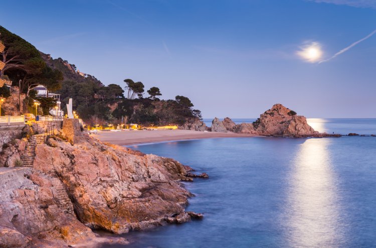 Hotel Tossamar in Costa Brava - 50% discount for Kids! - Destination
