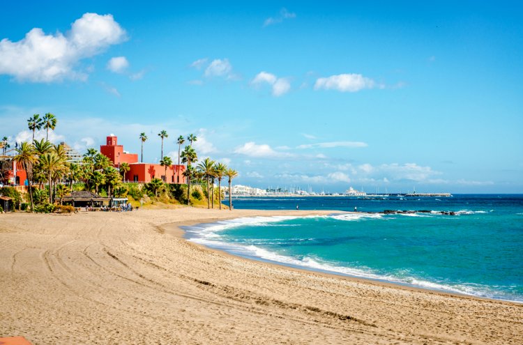 Adults-Only Hotel Alay in Benalmádena - Malaga - Destination