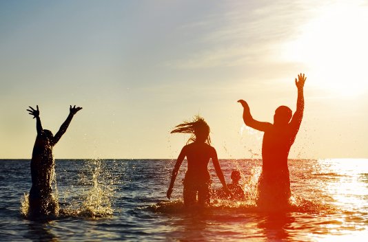 Beachfront Hotel Brisamar Suites in Comarruga - Costa Dorada - Destination
