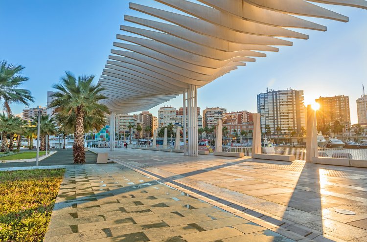 Hotel Hilton Garden Inn Málaga - Kids Stay for FREE! - Destination