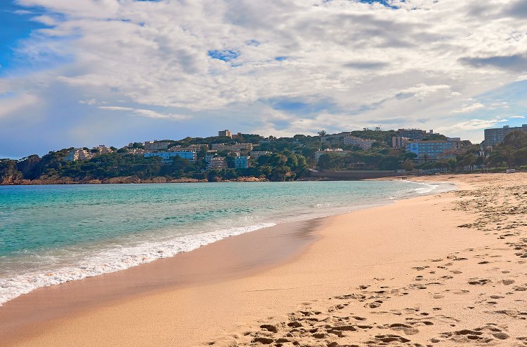 Sant Feliu de Guíxols em hotel 4* com Pequeno-Almoço - Destino