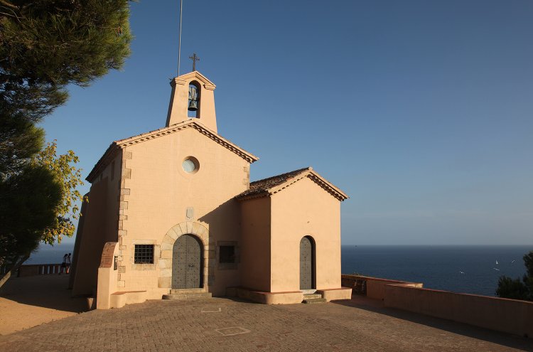 Sant Feliu de Guíxols em hotel 4* com Pequeno-Almoço - Destino