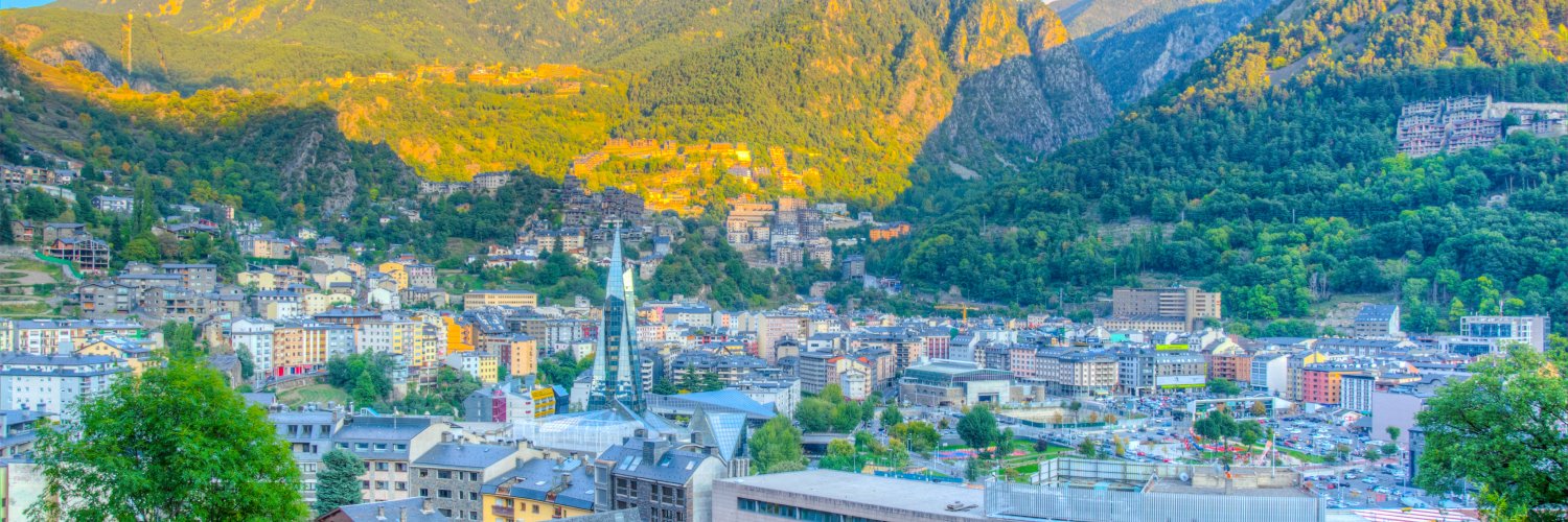 Andorre centre : hôtel 3* rénové à 200 m de Caldea – demi-pension
