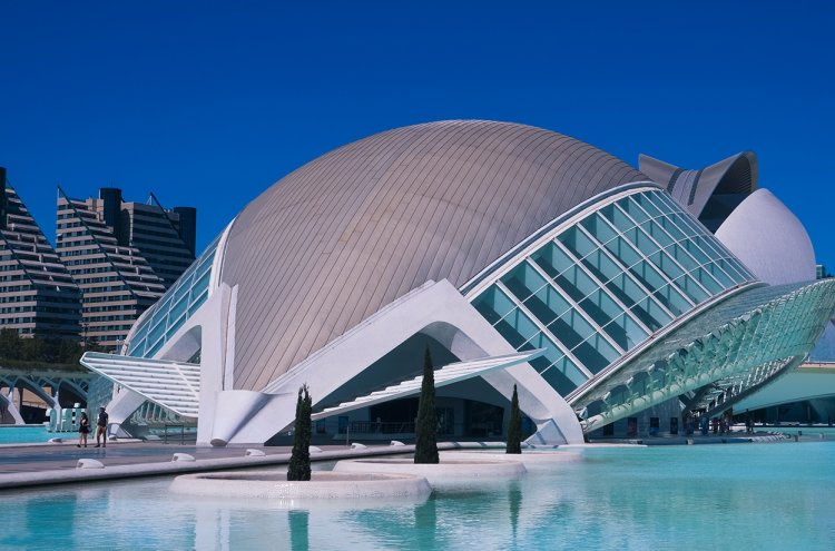 4* Hotel in Valencia mit Wissenschaftsmuseum oder Ozeanographischem Museum - Reiseziel
