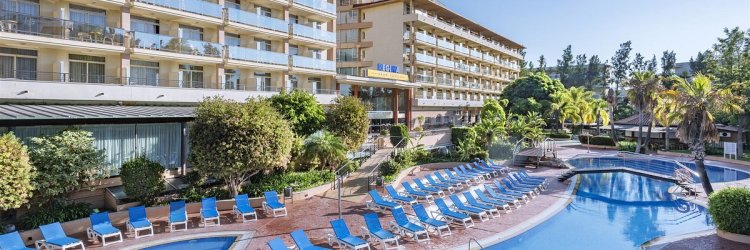 Disconnect in Salou in a 4* hotel with Spa