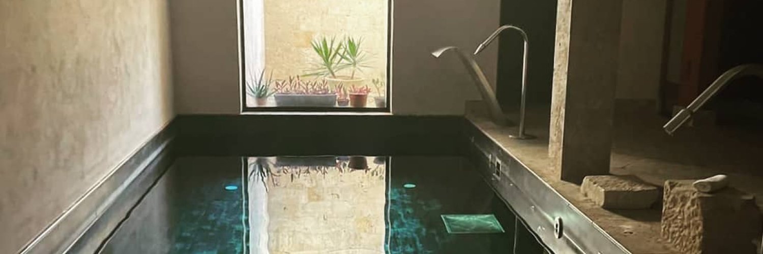 Relaxe num hotel de 4* com Pequeno-Almoço e spa