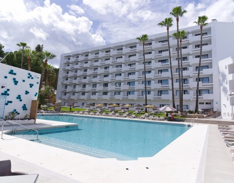 Hôtel 4* à Torremolinos avec dates 2026