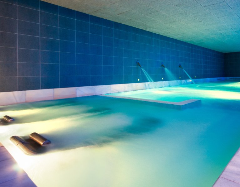 Refúgio relaxante perto de Bilbao: águas termais e sabor local