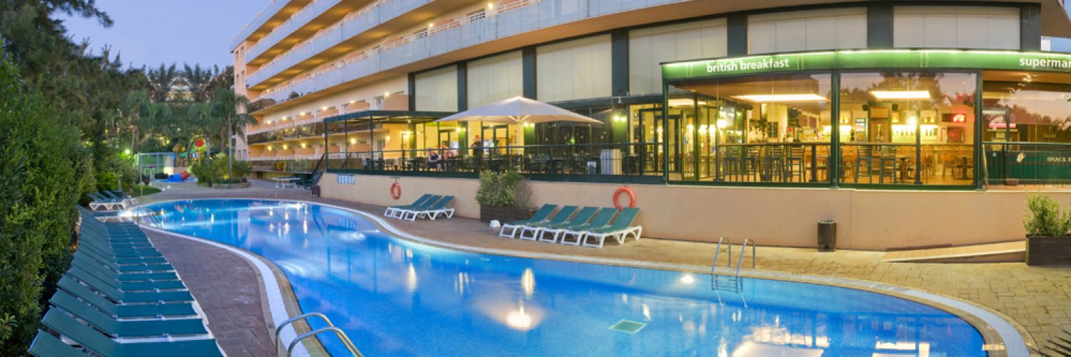 Salou staying in 4* aparthotel also available with PortAventura!