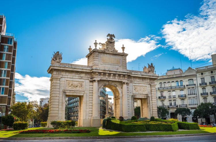 4* Hotel in Valencia mit Wissenschaftsmuseum oder Ozeanographischem Museum - Reiseziel