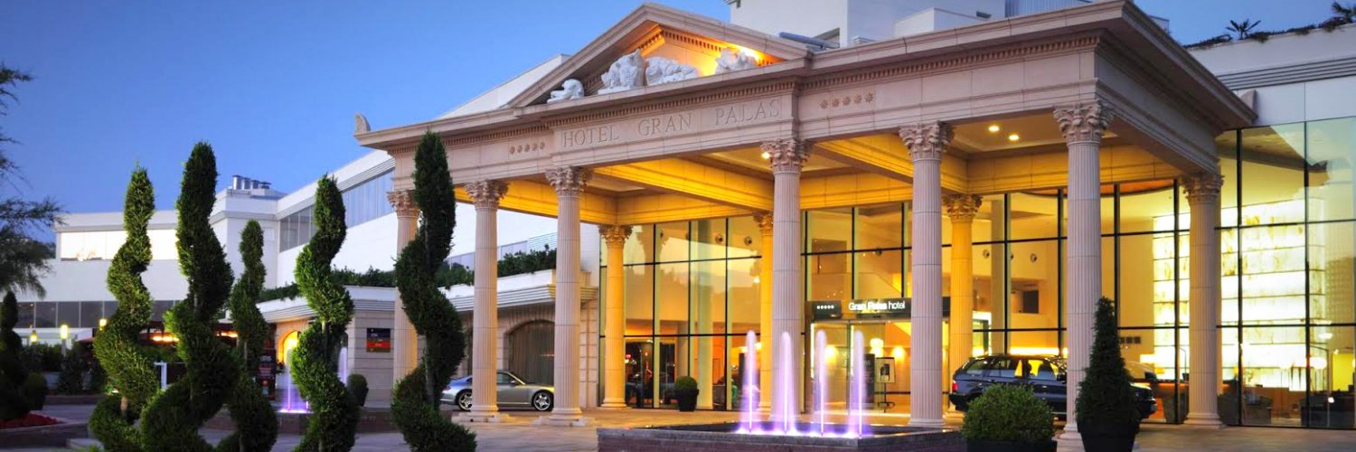 Enjoy an exclusive 5* hotel with spa in La Pineda (Costa Dorada)