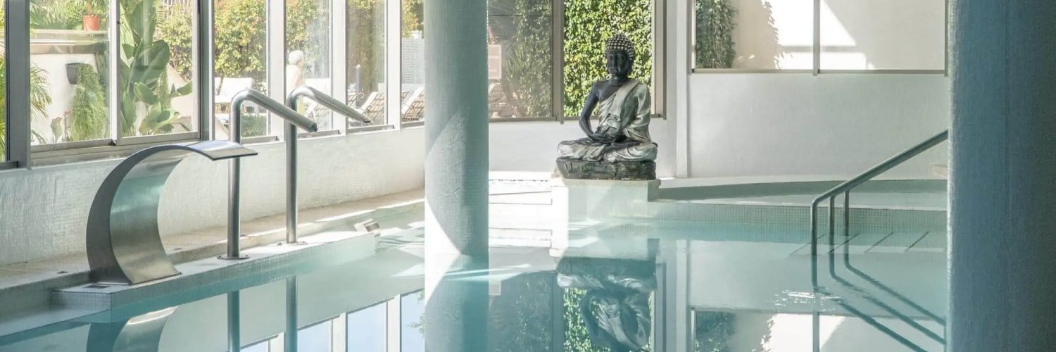 Coastal Retreat in El Albir – Spa, Sea & Serenity